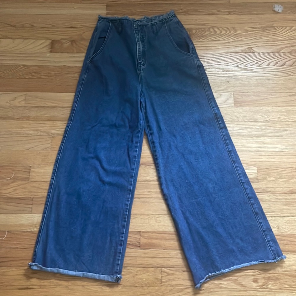 High waisted, wide leg denim
